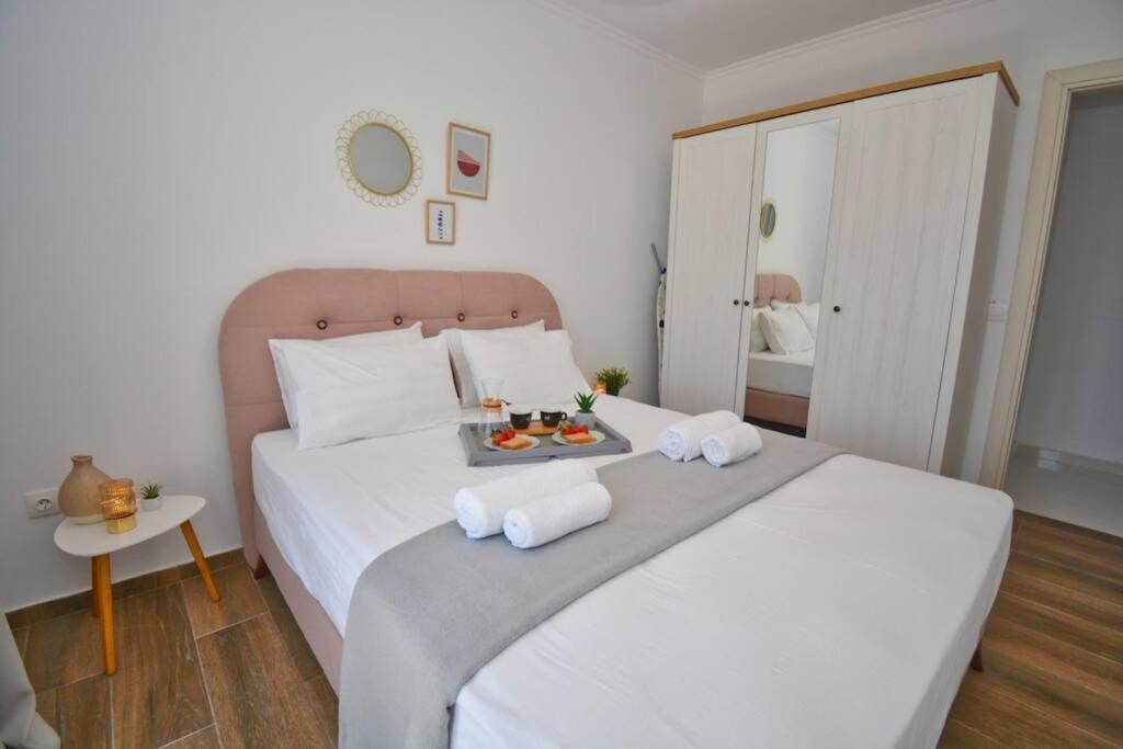 Potamos Deluxe White Apartment Экстерьер фото