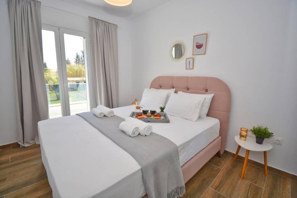 Potamos Deluxe White Apartment Экстерьер фото